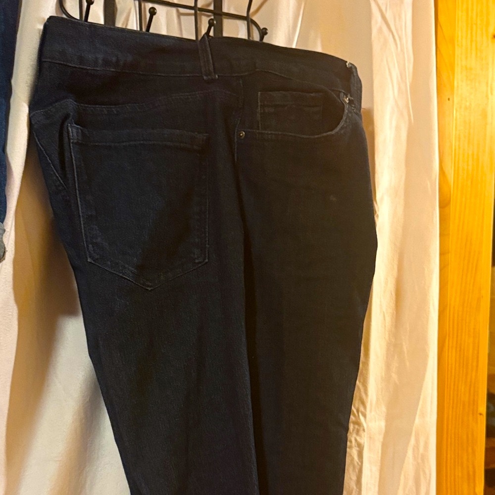43-Gloria Vanderbilt Dark Blue Straight Leg Jeans